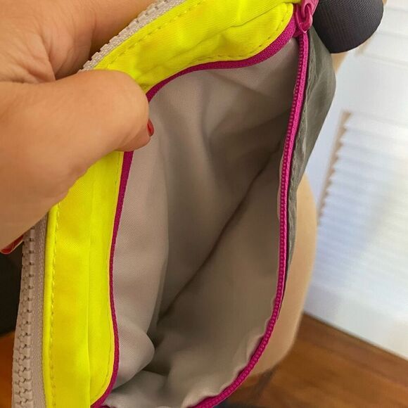 LULULEMON | everywhere belt bag neon multicolor - Picture 6 of 11